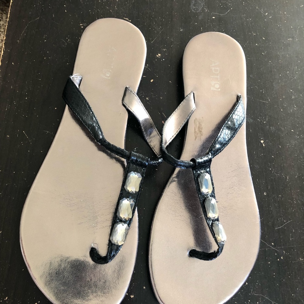Black dress thong sandals